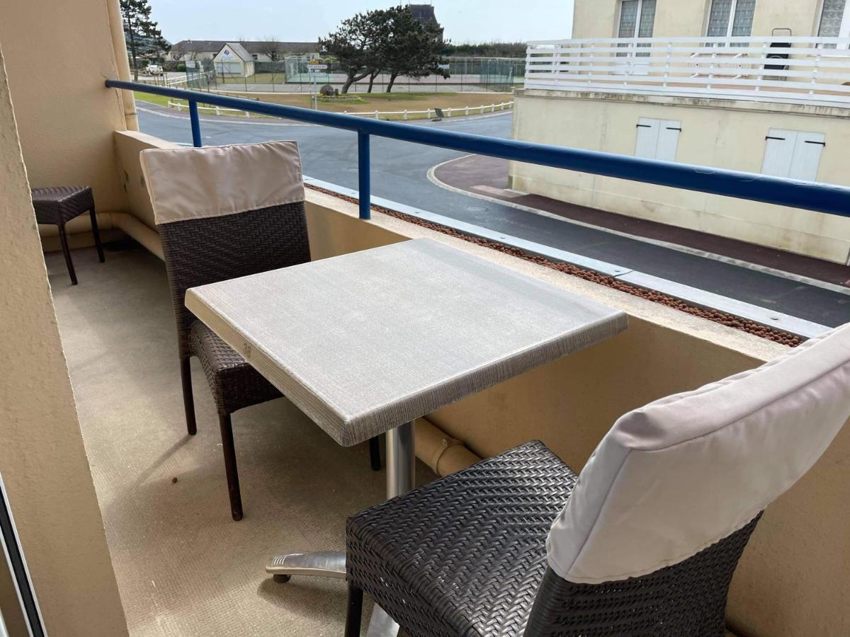 Hotel De La Plage Quinéville Eksteriør bilde