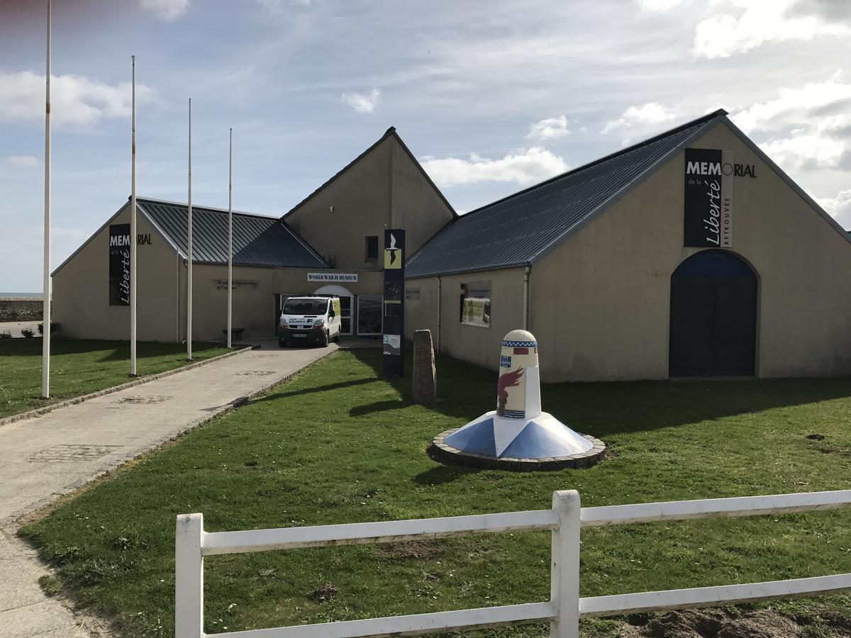 Hotel De La Plage Quinéville Eksteriør bilde